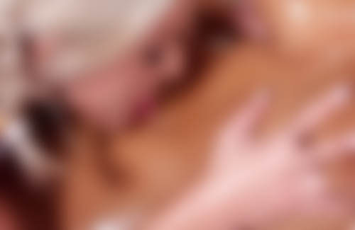 Hardcore Lesben Sex vor der Webcam zwischen Mutter und Tochter